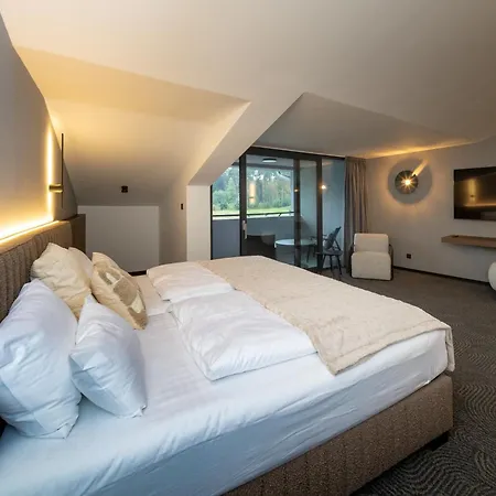 Penati Golf * Sajdikove Humence